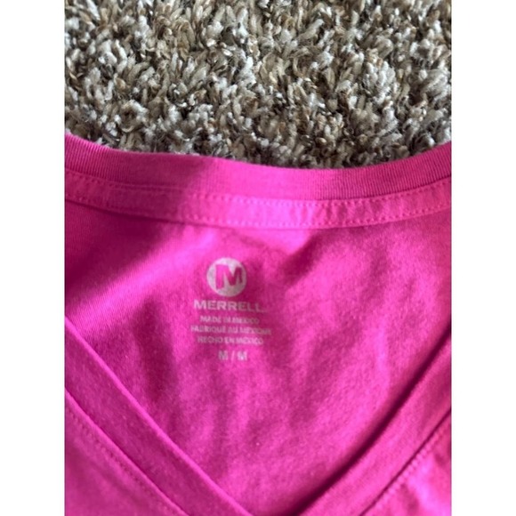 Merrell‎ Graphic T Shirt Top Tee Hot Pink Outdoors Mountain Scene V Neck - Picture 4 of 4